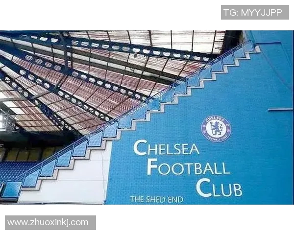 以足球球星7号英文名为灵感解析他背后的传奇与荣耀